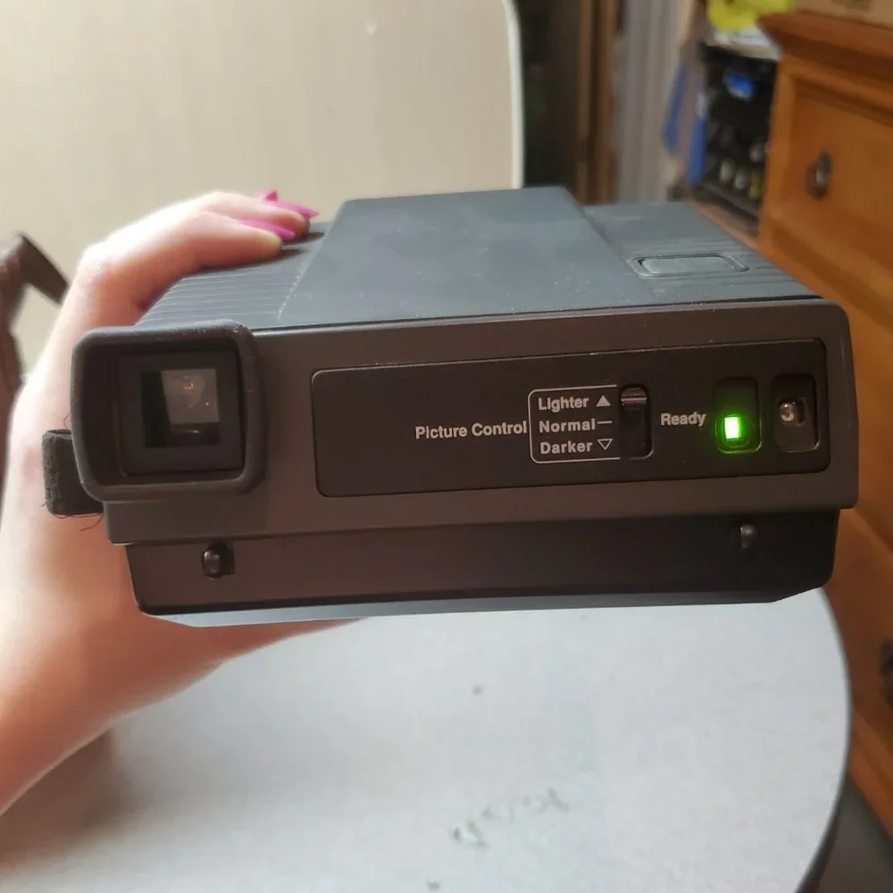POLAROID Spectra 2 Instant Film Camera (comes with booklets, strap & case) Good